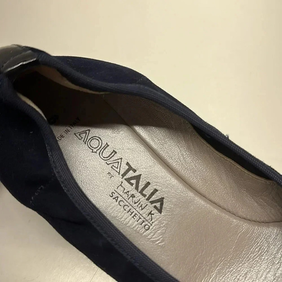 Aquatalia by Marvin V Sacchetto Stretch Wedge Heels Black Cap Toe Blue Suede 6 - Picture 8 of 11